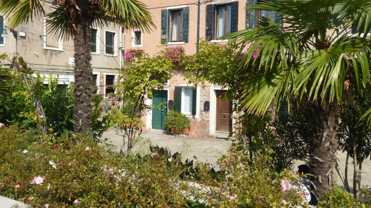 Sestiere Dorsoduro, A Due Passi Da Zattere Apartamento Veneza Exterior foto